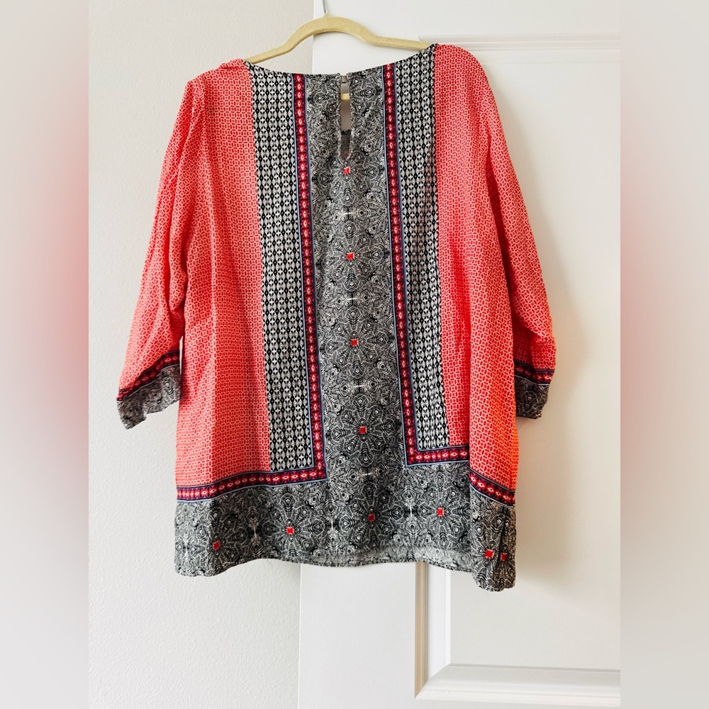 Rose & Olive Red and Black Tunic Top - Picture 11 of 11